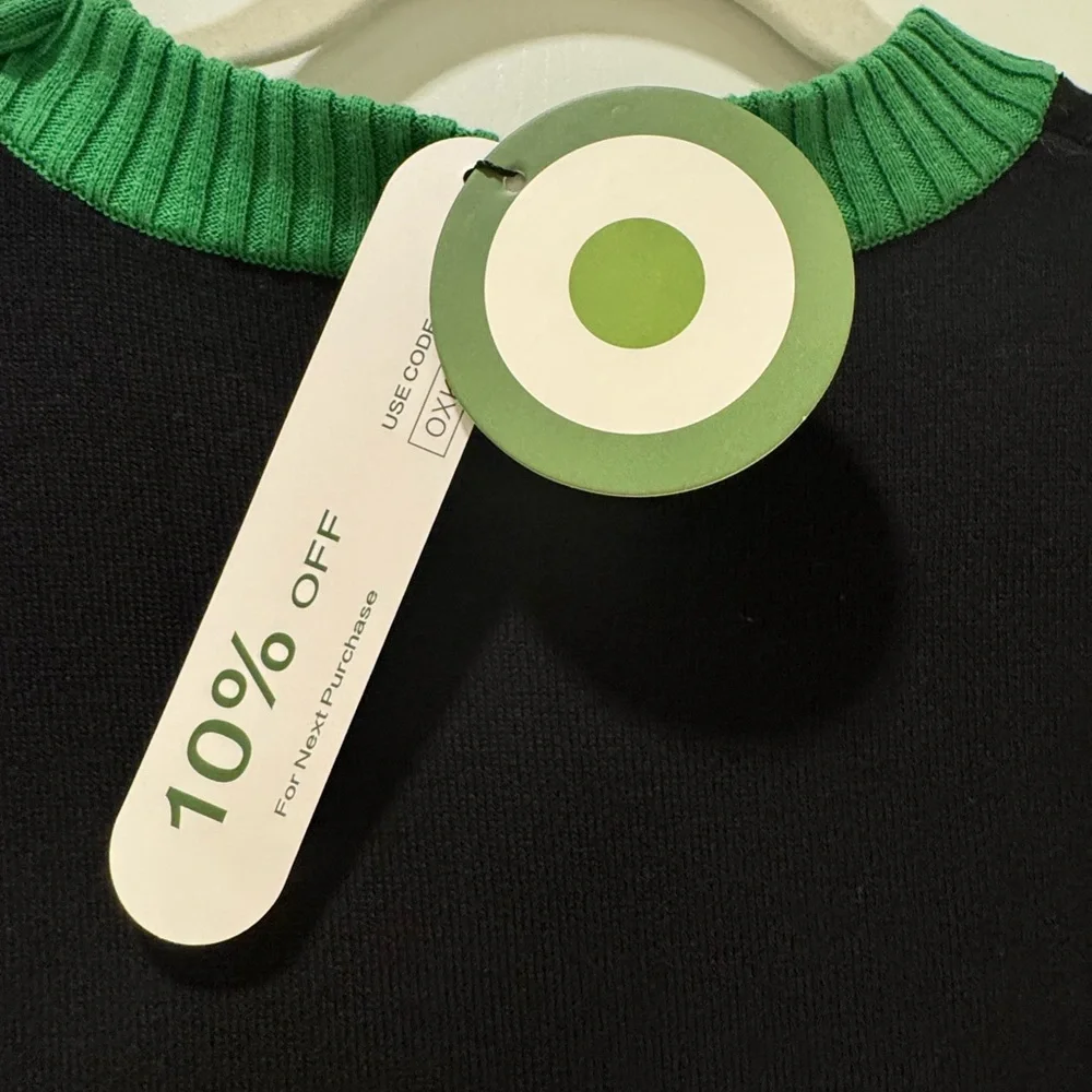 MAX!! How the Grinch Stole Christmas comfy sweater. - Picture 5 of 10